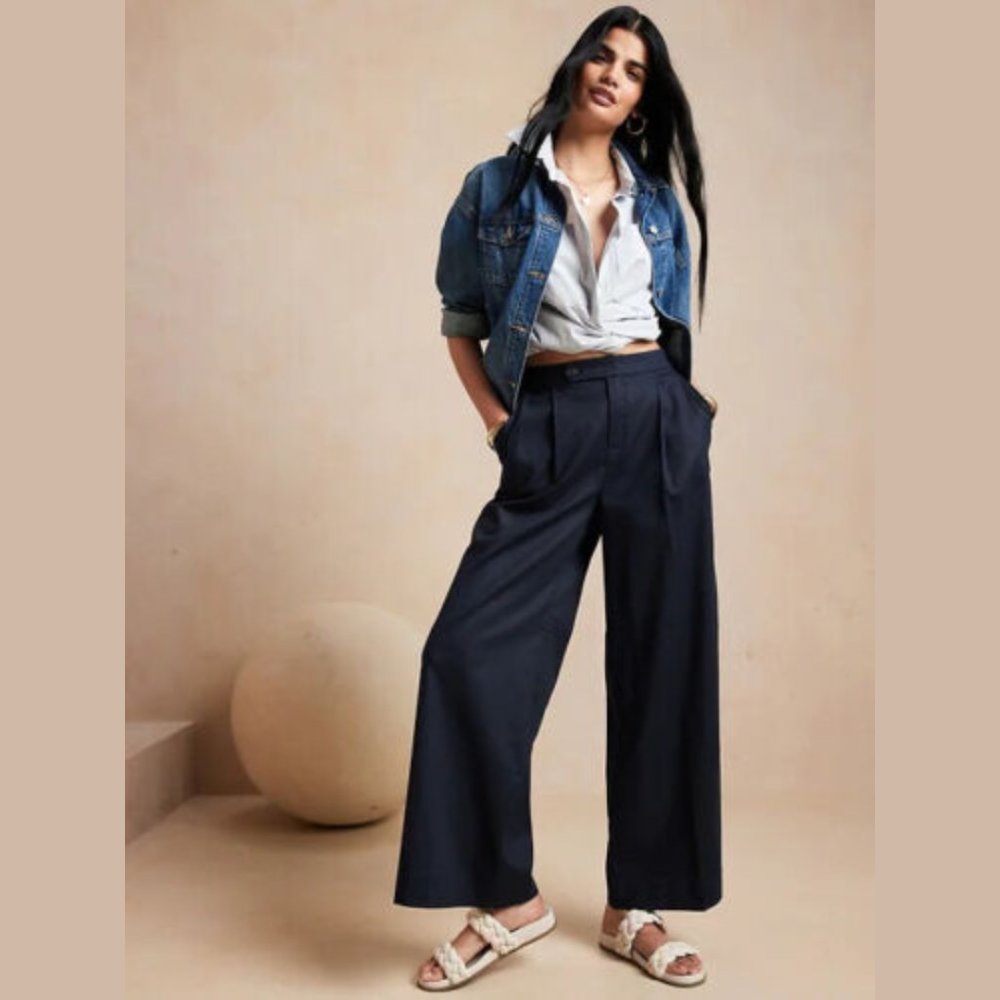 NWT Banana Republic Blue Linen Trousers / Pants